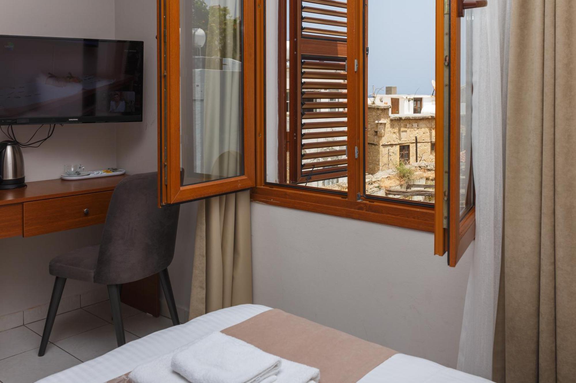 Homelike Guest House Kyrenia  Room photo